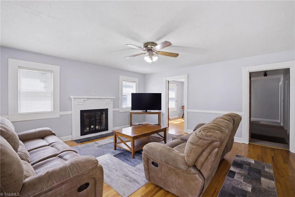 1112 Tipton Street Property Photo 4