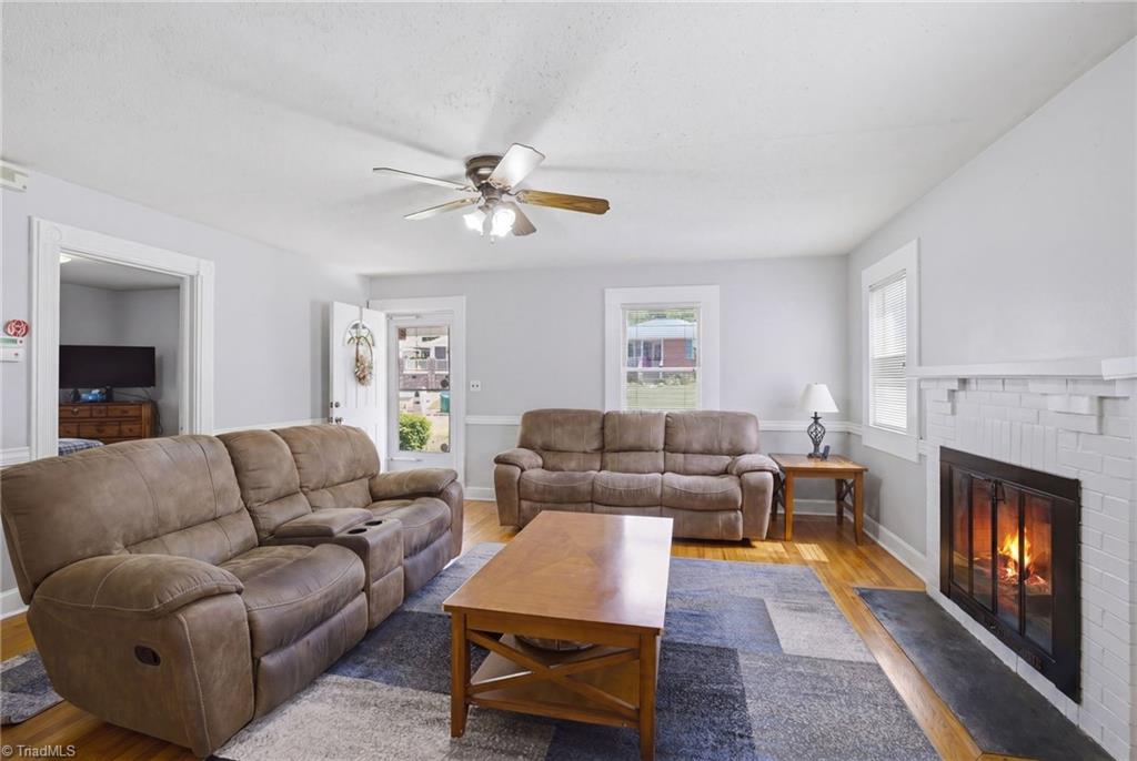 1112 Tipton Street Property Photo 7