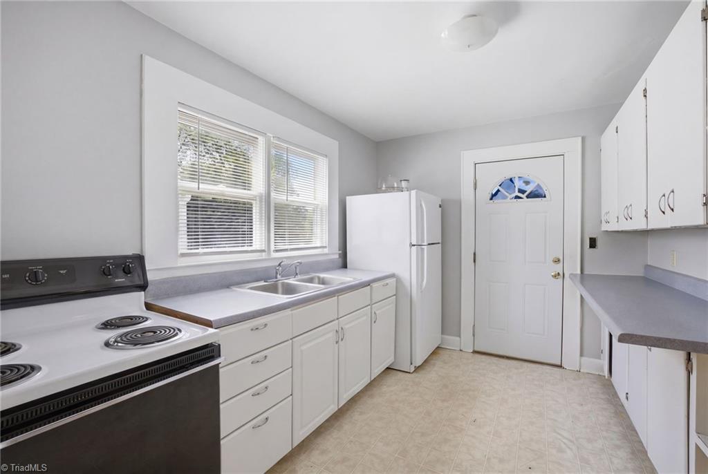 1112 Tipton Street Property Photo 11