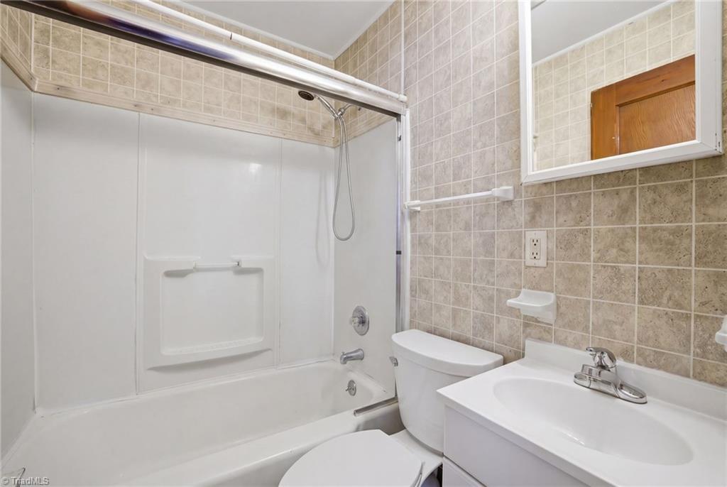 1112 Tipton Street Property Photo 12