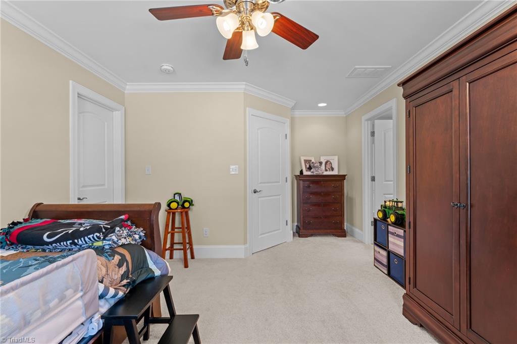 198 Meadows Edge Drive Property Photo 25