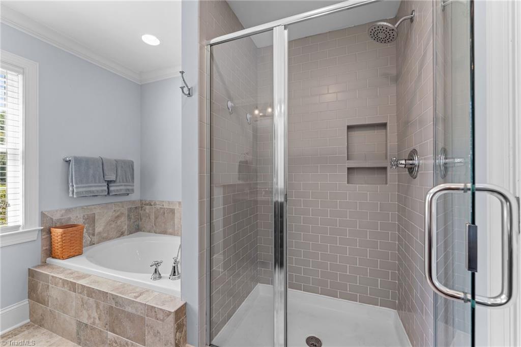 198 Meadows Edge Drive Property Photo 34