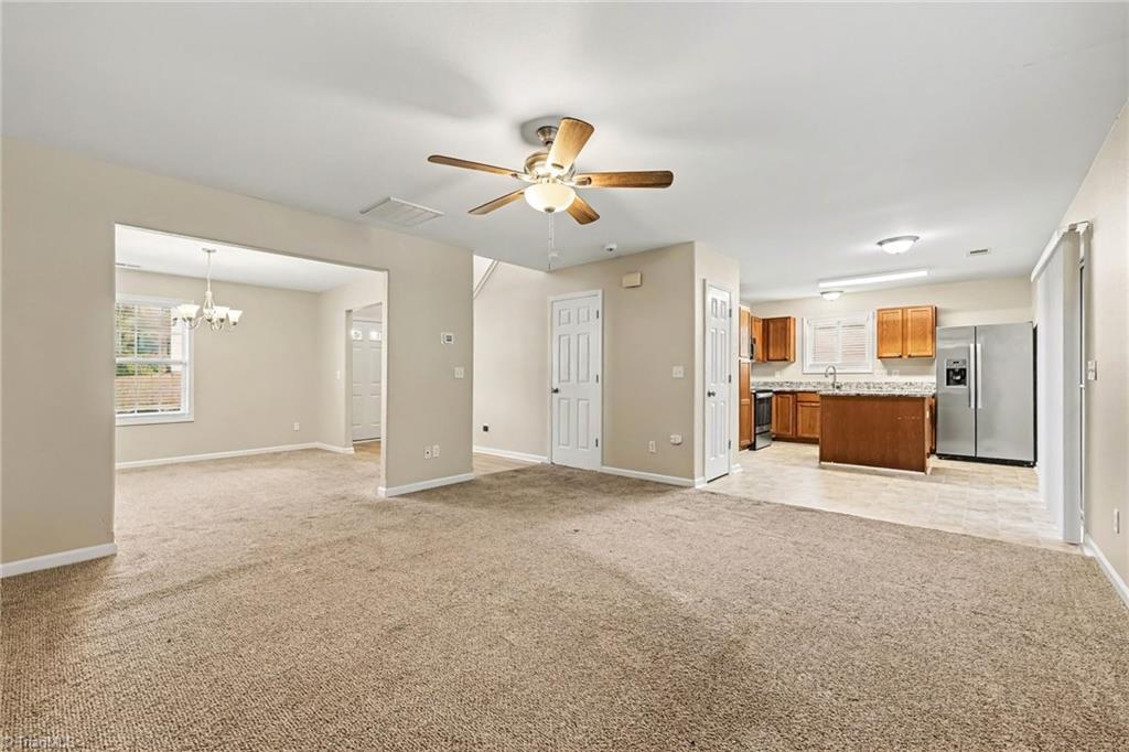 280 Northoaks Drive Property Photo 6