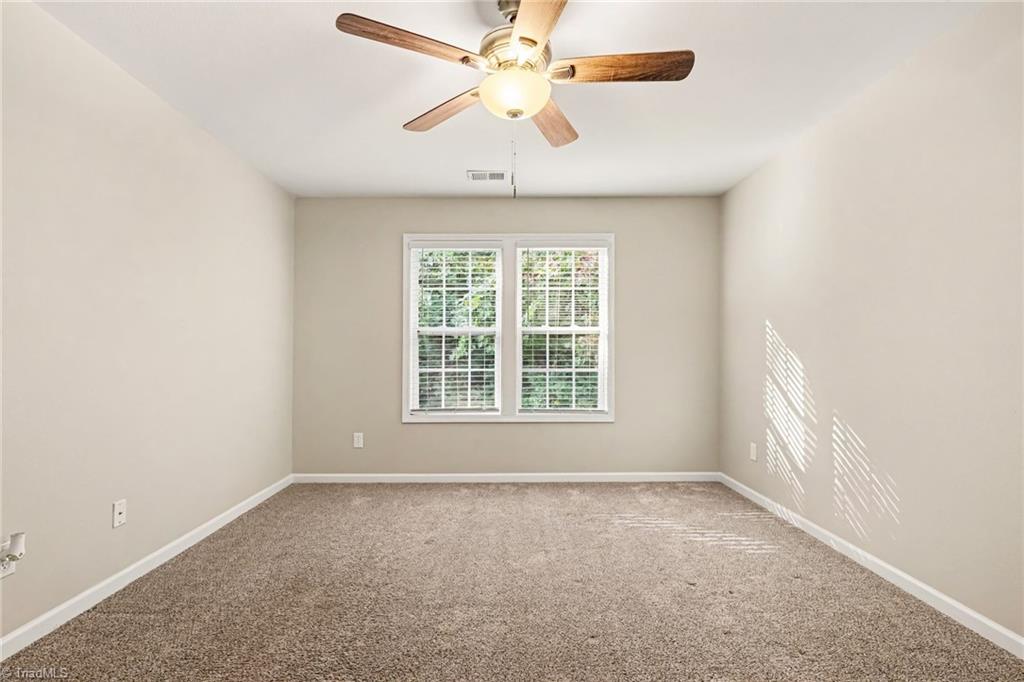 280 Northoaks Drive Property Photo 10