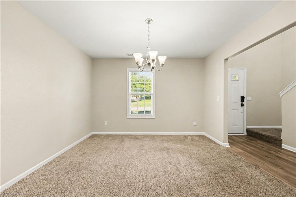 280 Northoaks Drive Property Photo 14