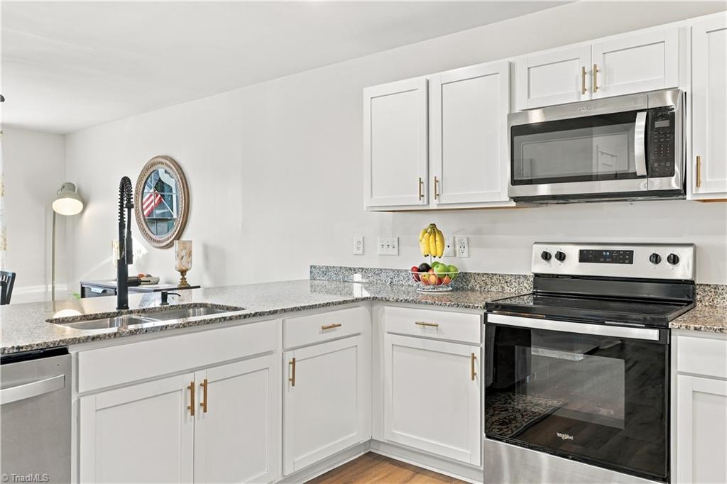 982 Boones Cave Road Property Photo 12
