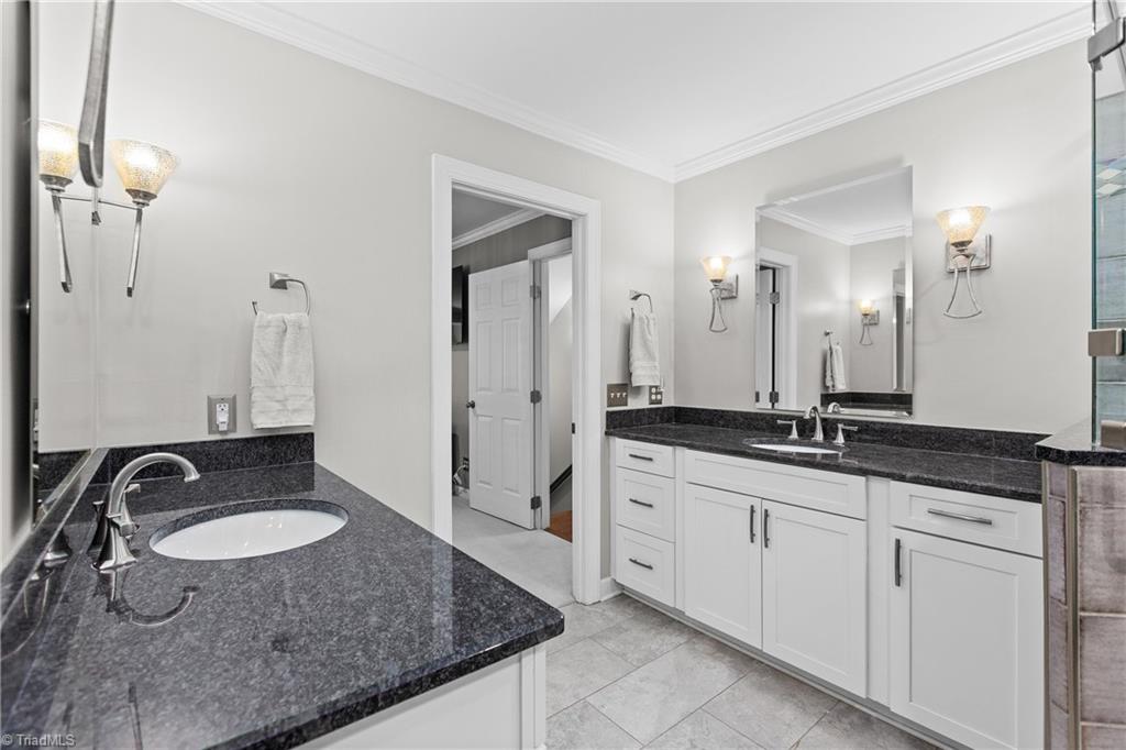 4209 Hollowoak Court Property Photo 17