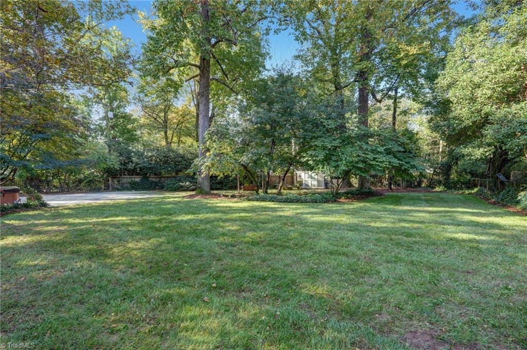 2303 N Elm Street Property Photo 34