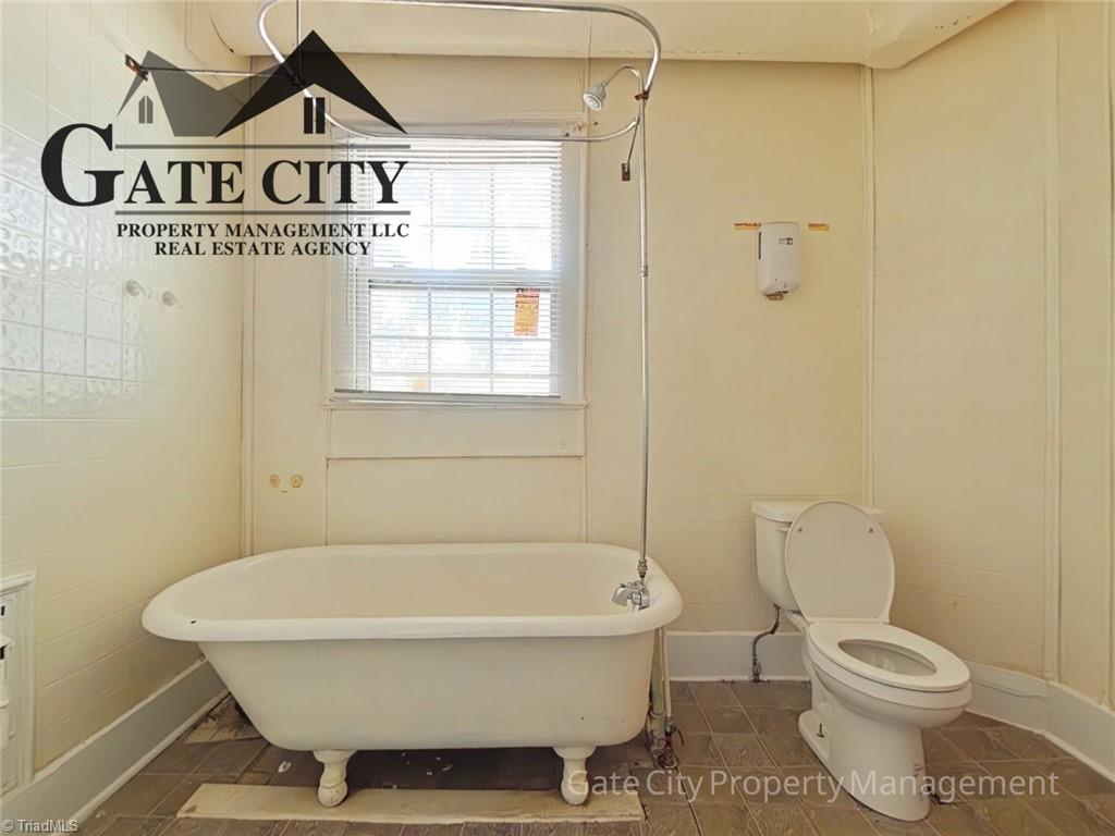 222 Dunleith Avenue Property Photo 5