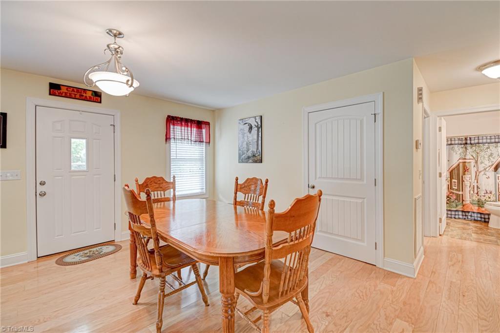 224 Tom Hunter Road Property Photo 3