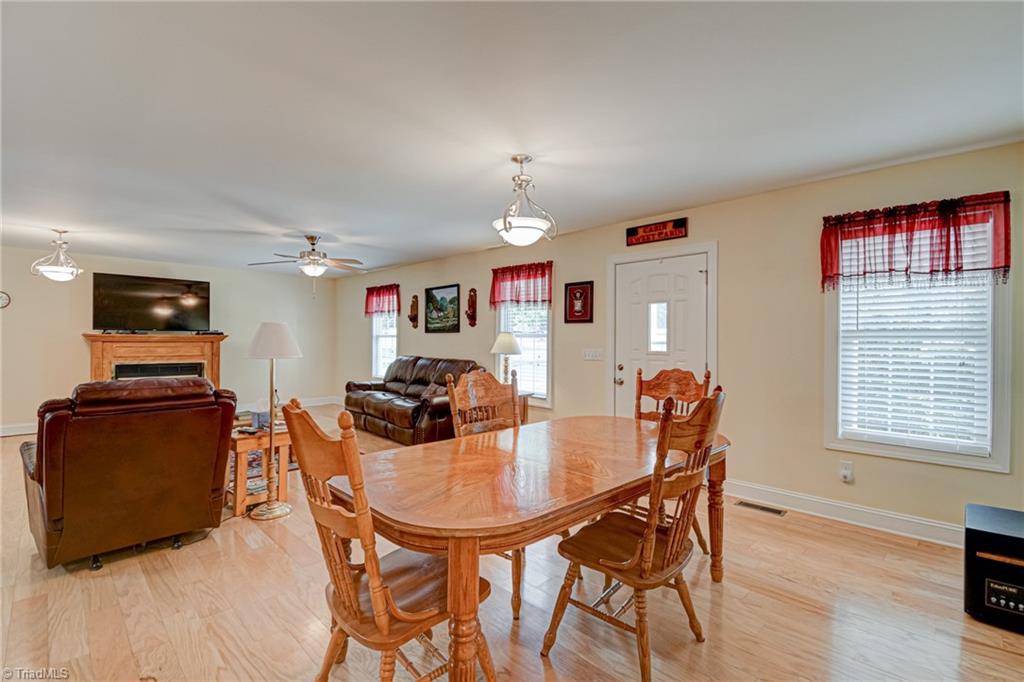 224 Tom Hunter Road Property Photo 4