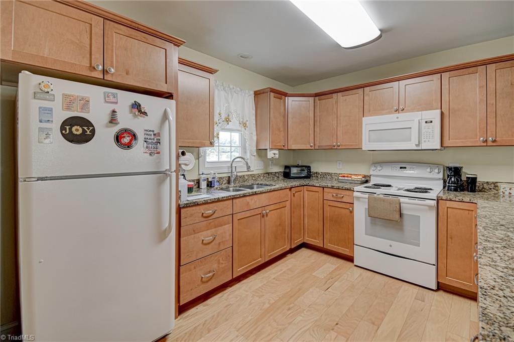 224 Tom Hunter Road Property Photo 13