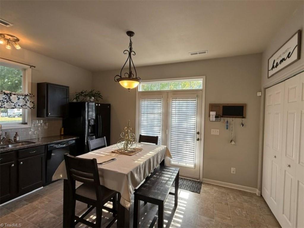 105 Avalon Street Property Photo 10