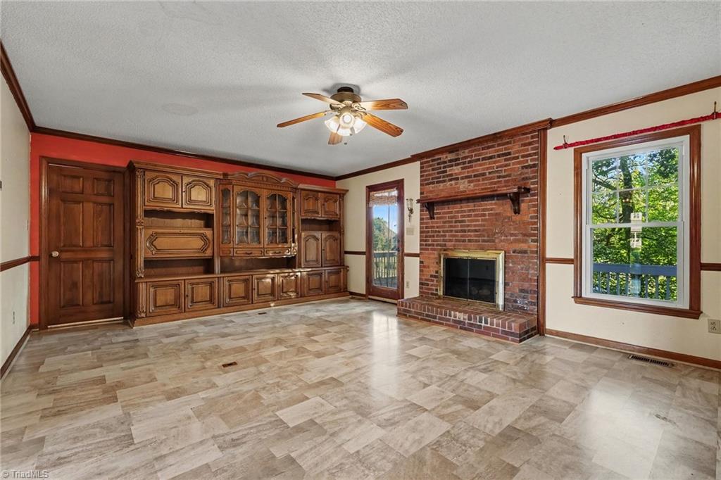 2655 Knob Hill Drive Property Photo 3