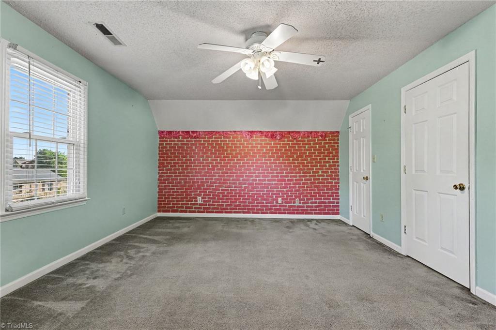 2655 Knob Hill Drive Property Photo 24