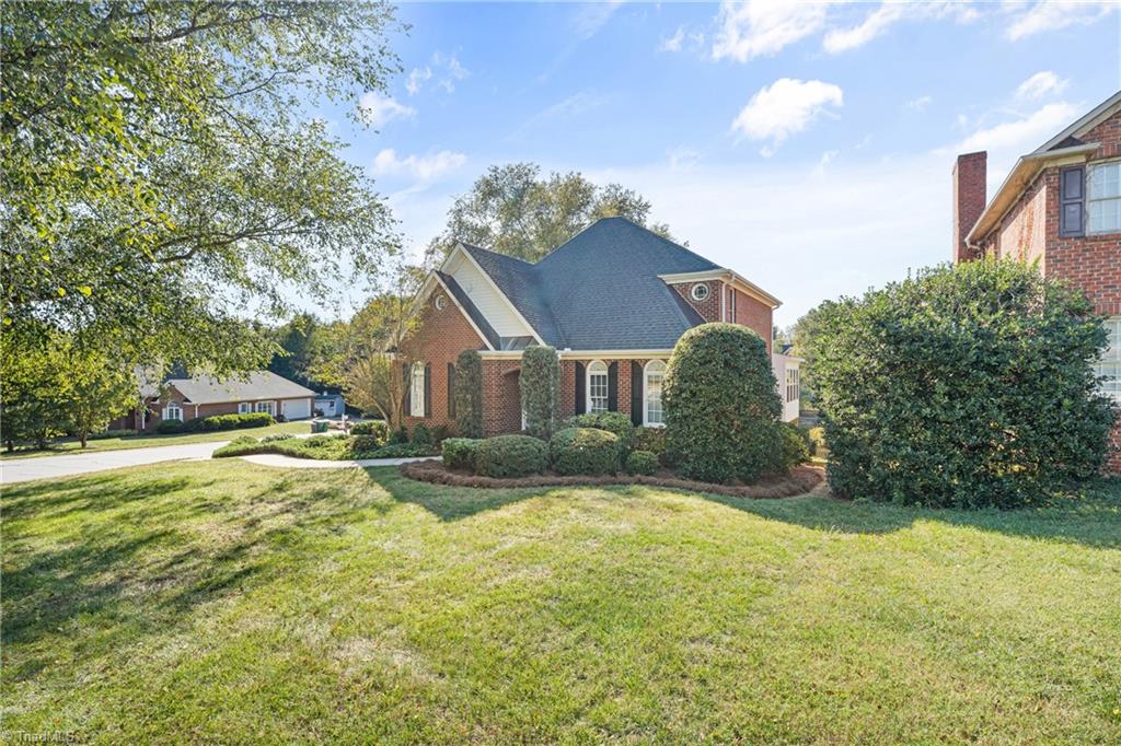 124 Bradford Lake Court Property Photo 4