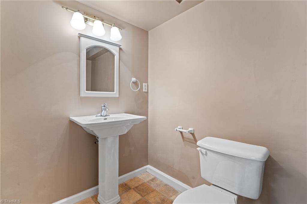 124 Bradford Lake Court Property Photo 20