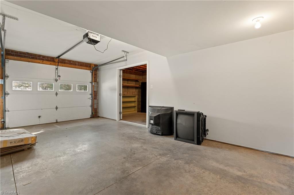 124 Bradford Lake Court Property Photo 28