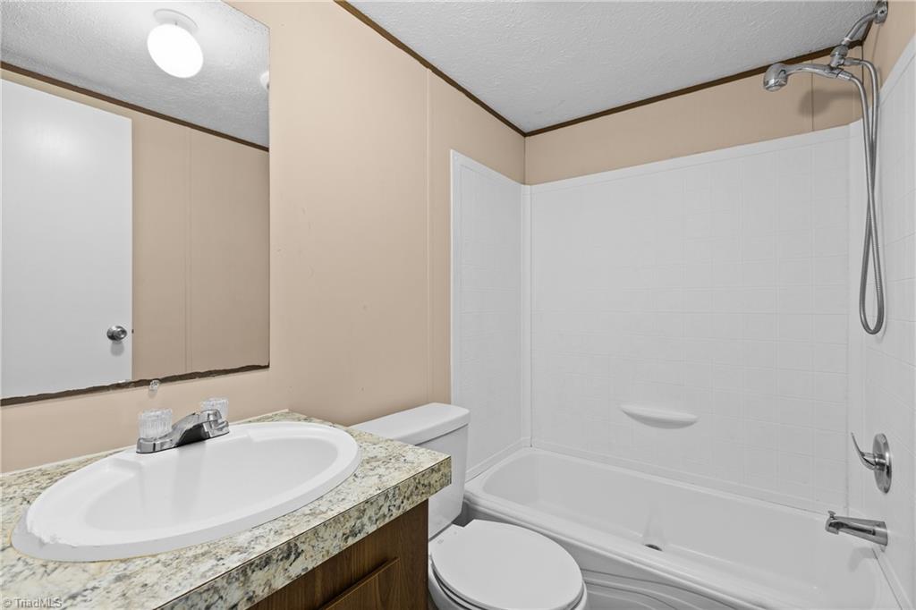5540 Sparks Road Property Photo 3