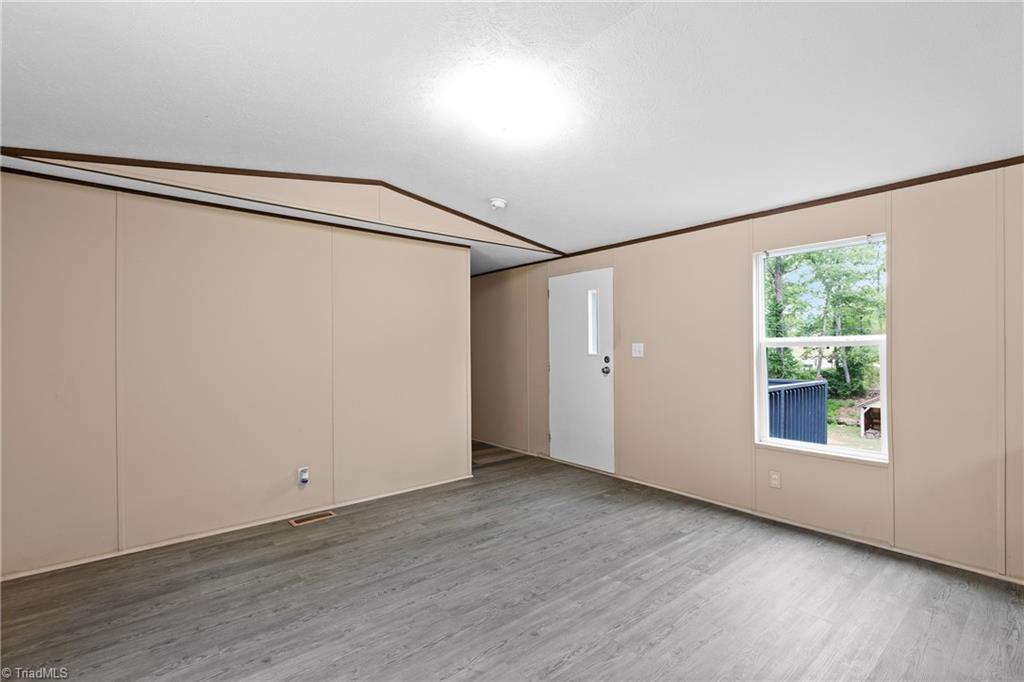 5540 Sparks Road Property Photo 8