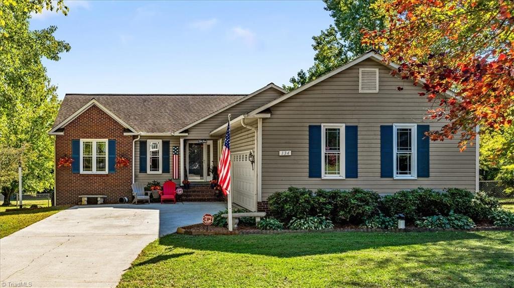 134 Quail Hollow Road Property Photo 1