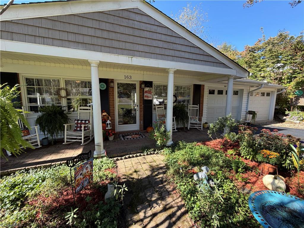 163 Florida Avenue Property Photo 1