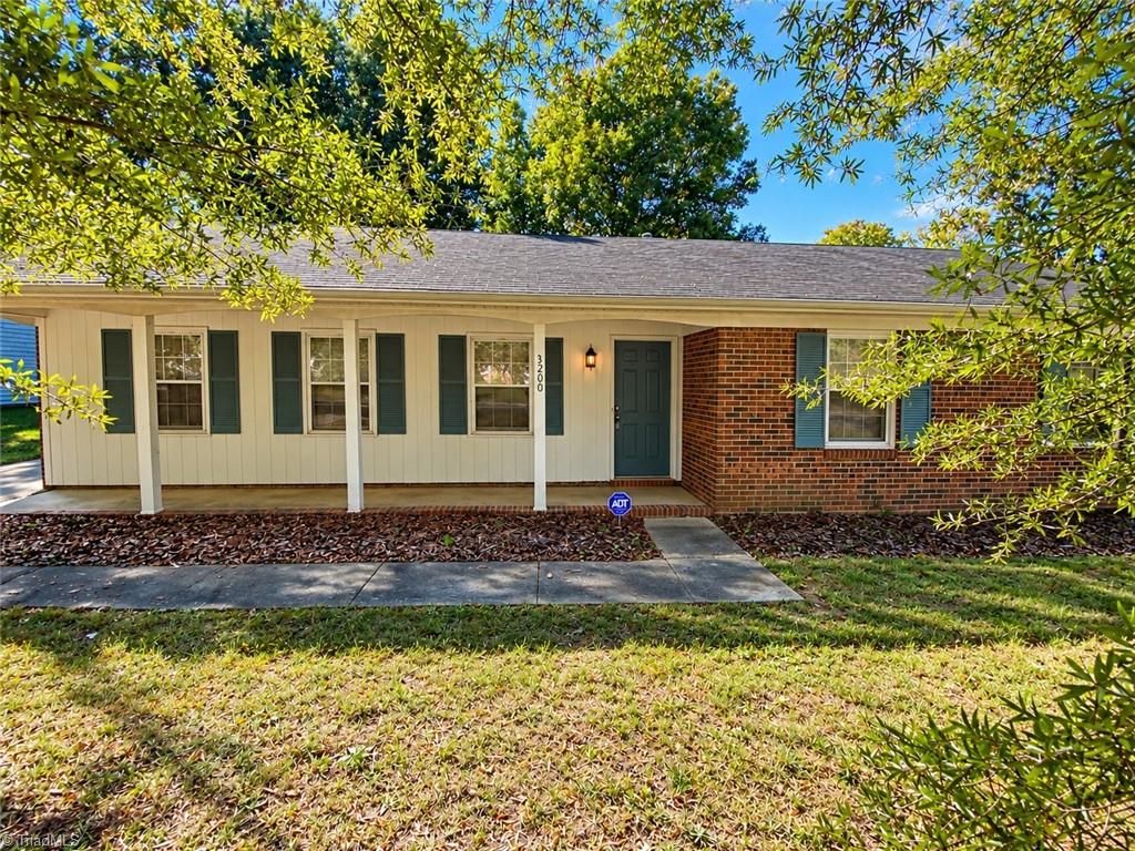 3200 Glen Hollow Road Property Photo 2