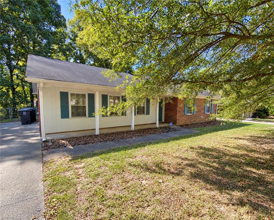 3200 Glen Hollow Road Property Photo 3
