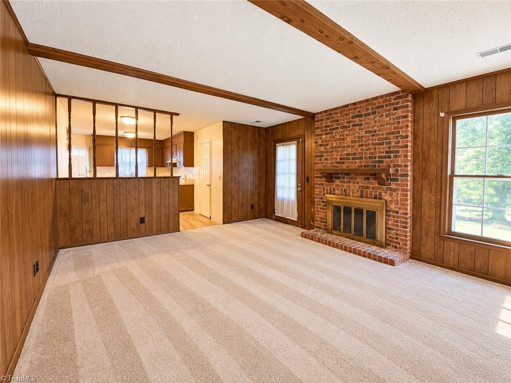 3200 Glen Hollow Road Property Photo 6