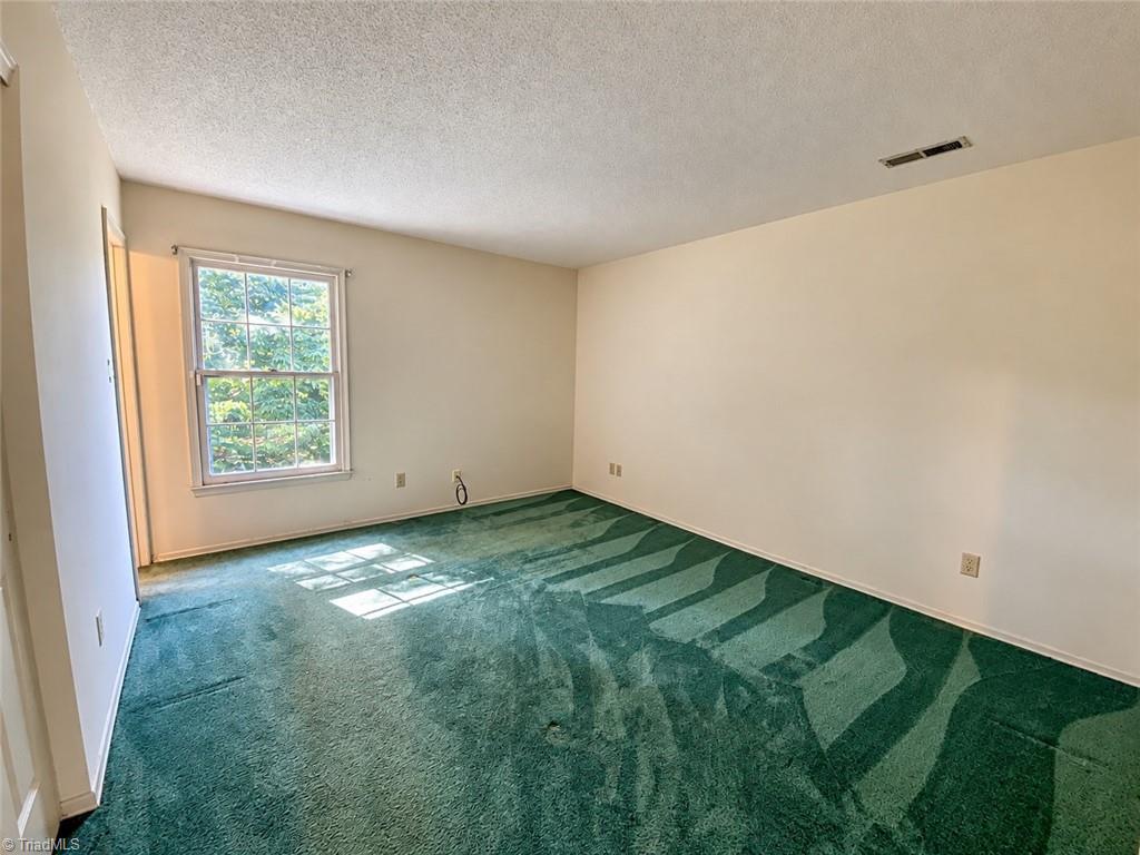 3200 Glen Hollow Road Property Photo 10