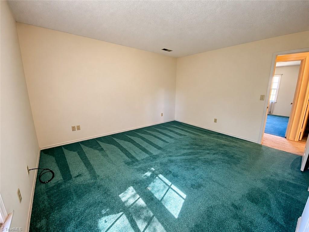 3200 Glen Hollow Road Property Photo 14