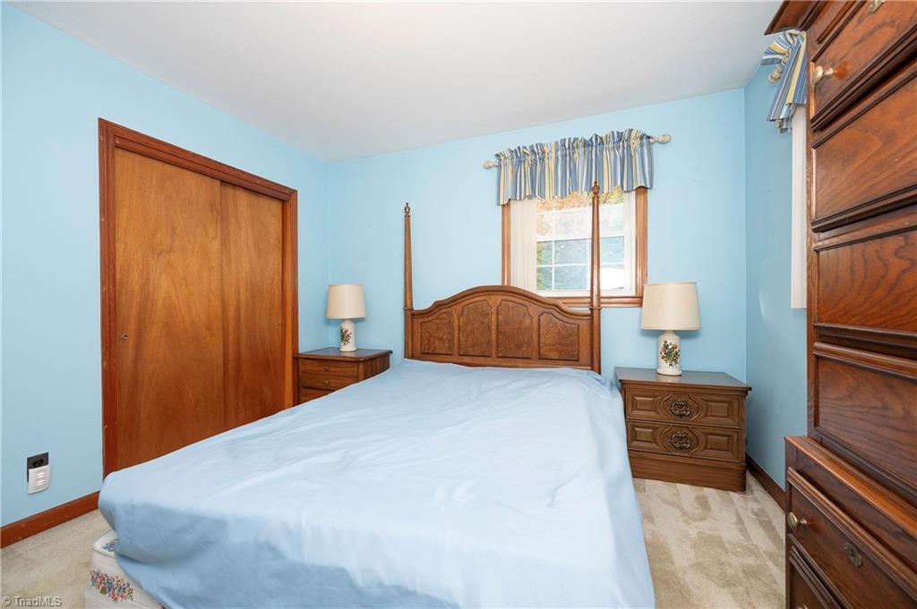 405 E Devon Drive Property Photo 22