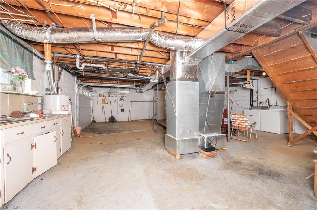 405 E Devon Drive Property Photo 27