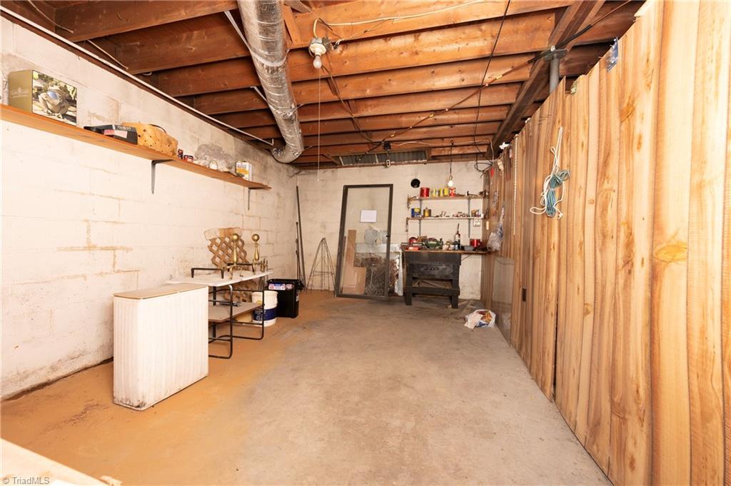 405 E Devon Drive Property Photo 29