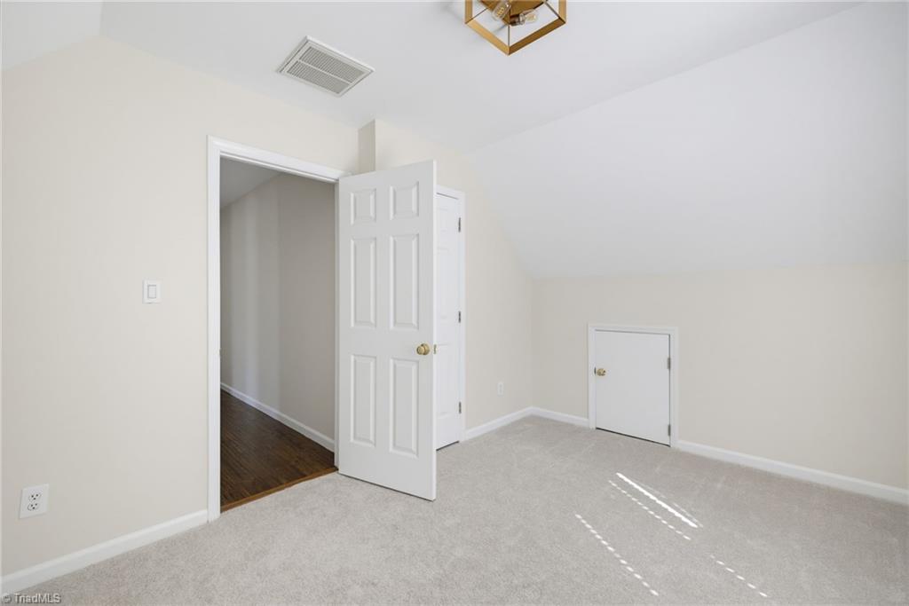 8 Cardwell Point Property Photo 27