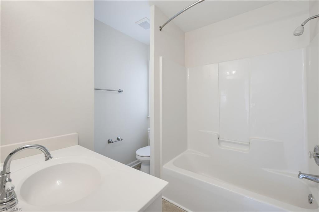 8 Cardwell Point Property Photo 28
