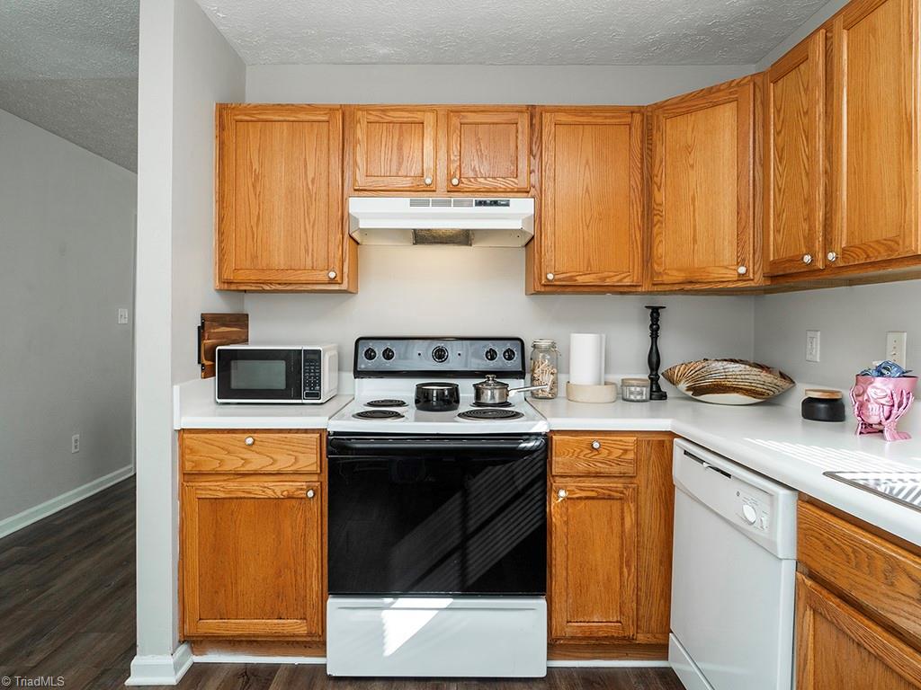 622/624 Williamson Avenue Property Photo 6