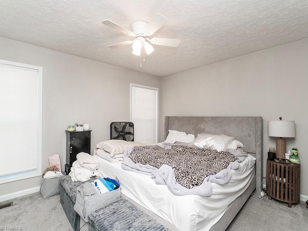 622/624 Williamson Avenue Property Photo 11