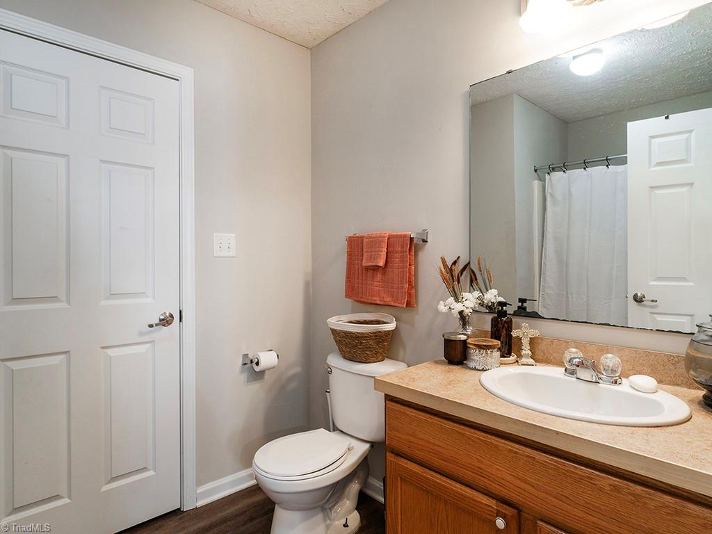 622/624 Williamson Avenue Property Photo 15