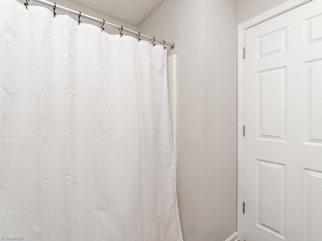622/624 Williamson Avenue Property Photo 16