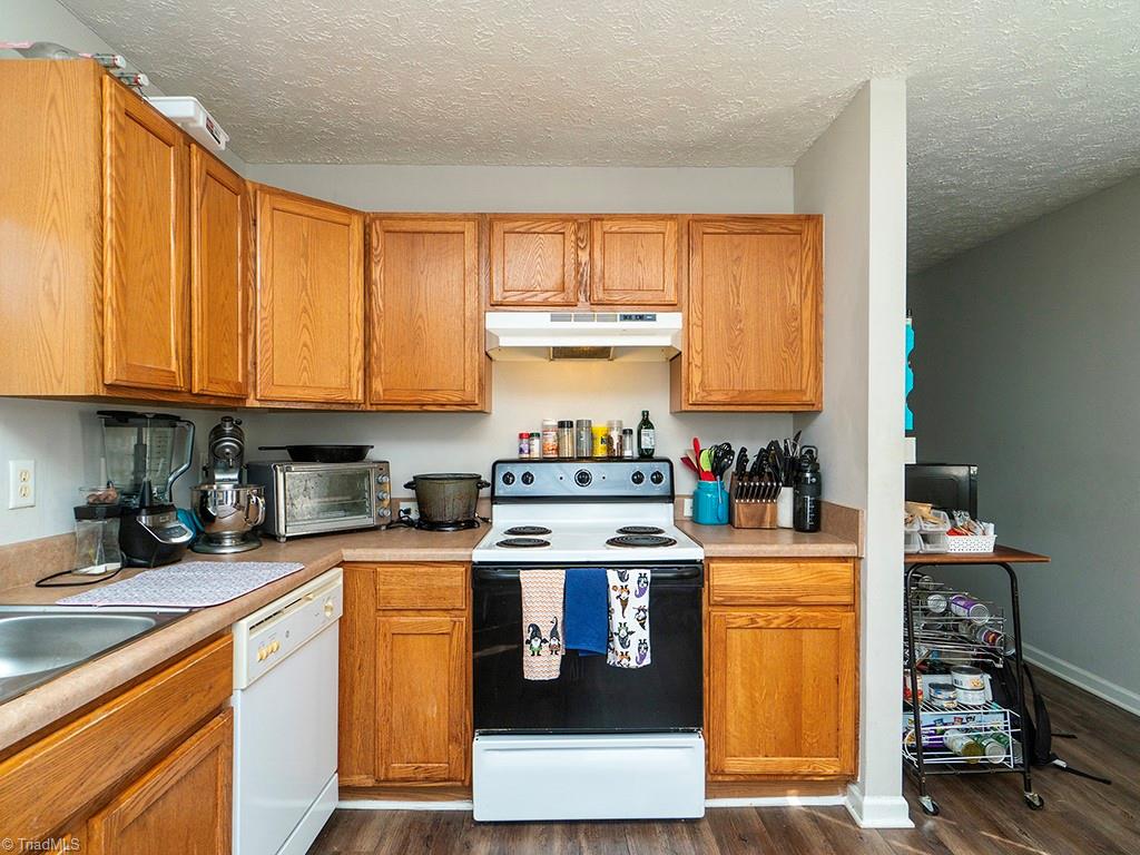 622/624 Williamson Avenue Property Photo 24