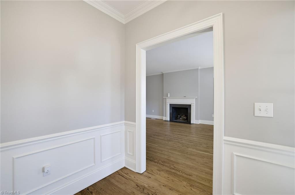 414 Fisher Park Circle # A Property Photo 6