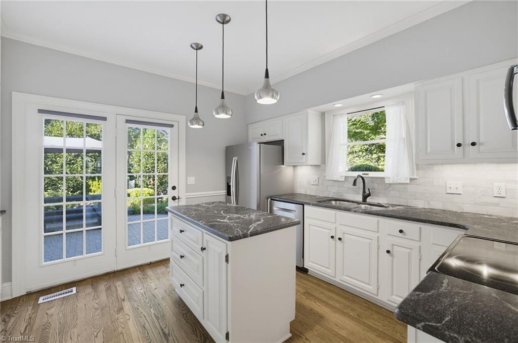 414 Fisher Park Circle # A Property Photo 17