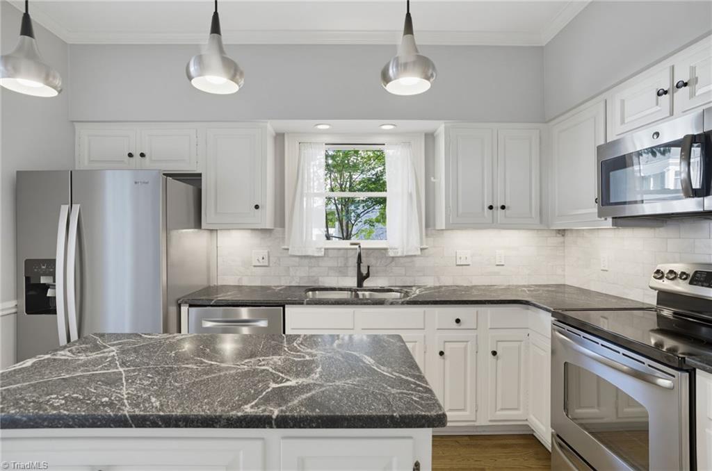 414 Fisher Park Circle # A Property Photo 21