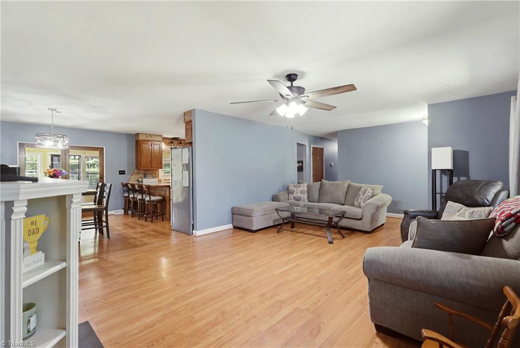 406 Spring Road Property Photo 10
