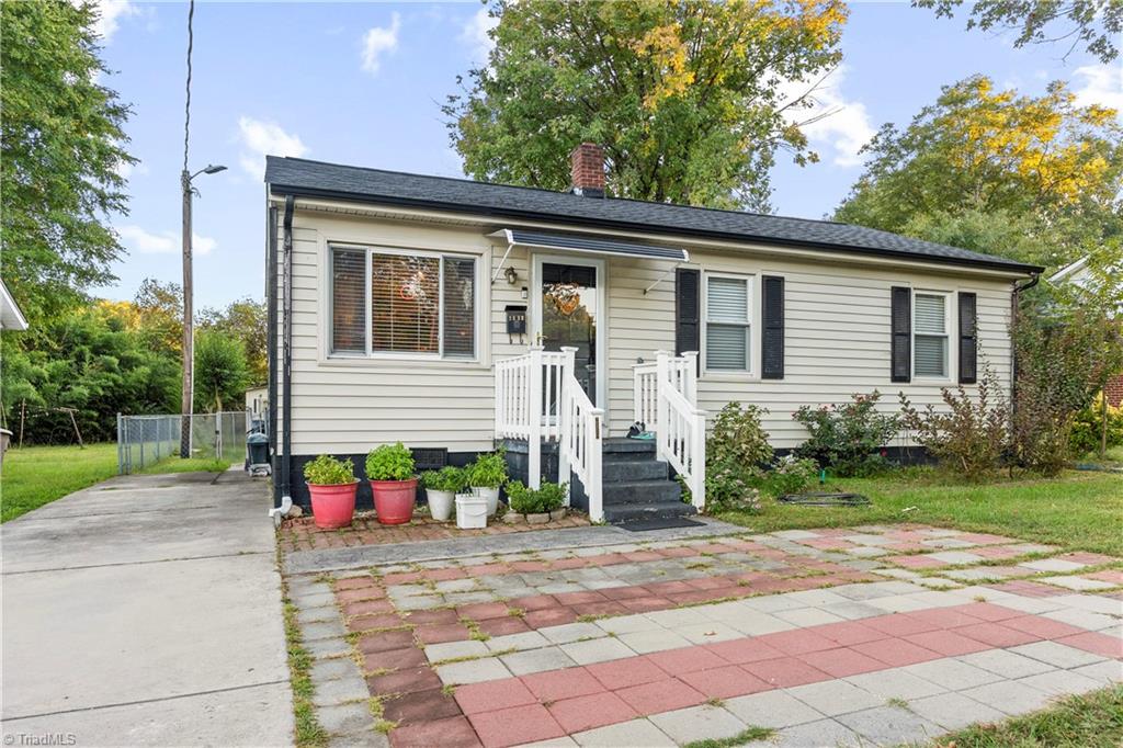 2112 Vale Place Property Photo 3