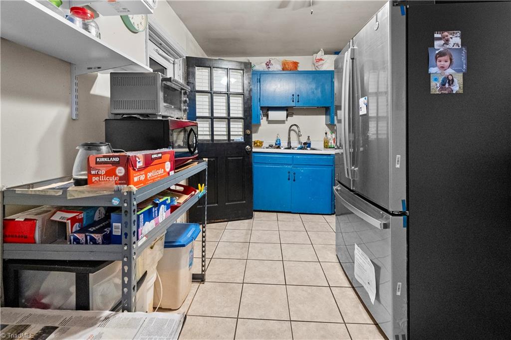 2112 Vale Place Property Photo 8