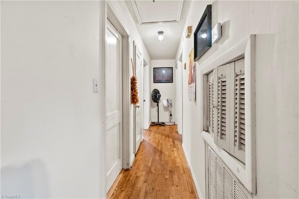 2112 Vale Place Property Photo 10