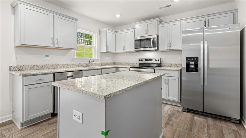 2560 Foxtail Lane Property Photo 8