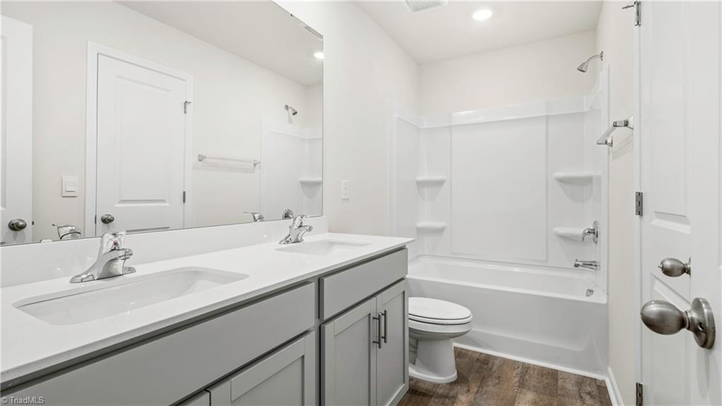 2560 Foxtail Lane Property Photo 18